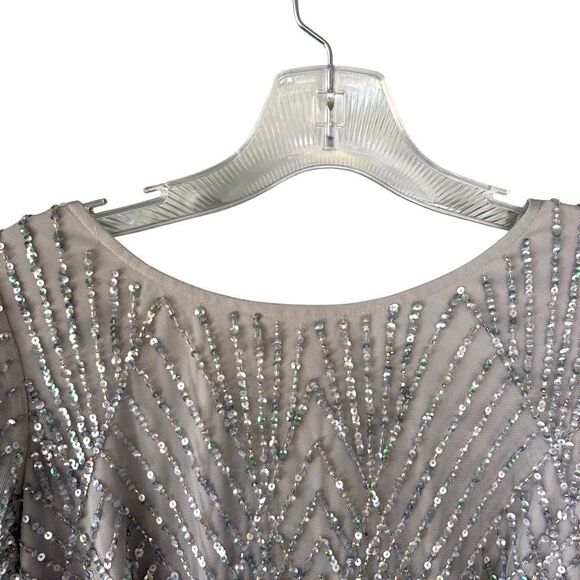 Aidan Mattox Gray Silver Sequin Mini Dress Long Sleeve Boat V Neck Women Size 8 - Picture 3 of 10